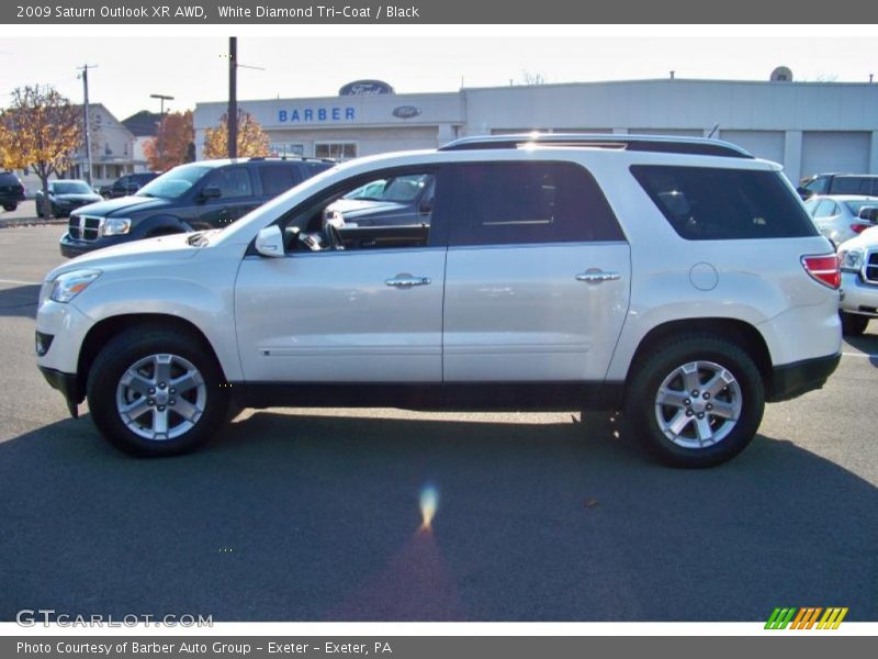 White Diamond Tri-Coat / Black 2009 Saturn Outlook XR AWD