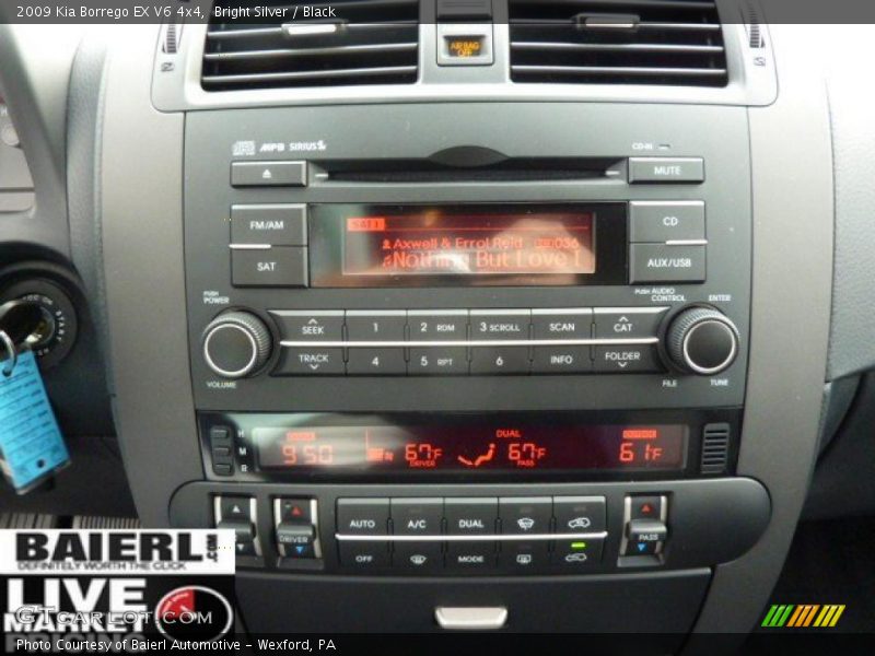 Bright Silver / Black 2009 Kia Borrego EX V6 4x4