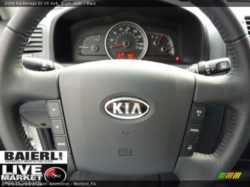 Bright Silver / Black 2009 Kia Borrego EX V6 4x4
