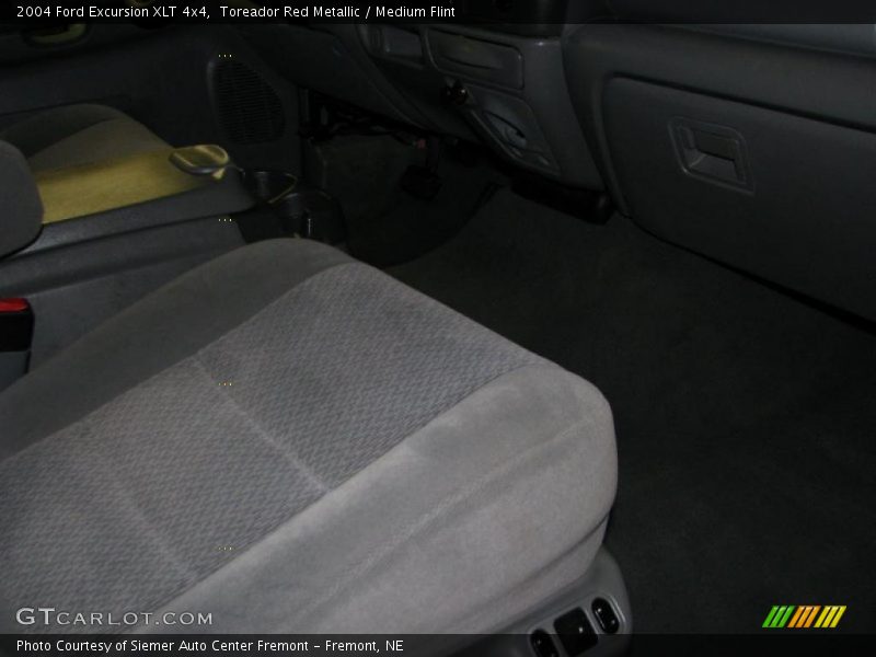 Toreador Red Metallic / Medium Flint 2004 Ford Excursion XLT 4x4