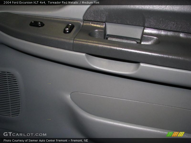 Toreador Red Metallic / Medium Flint 2004 Ford Excursion XLT 4x4