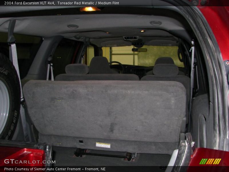 Toreador Red Metallic / Medium Flint 2004 Ford Excursion XLT 4x4