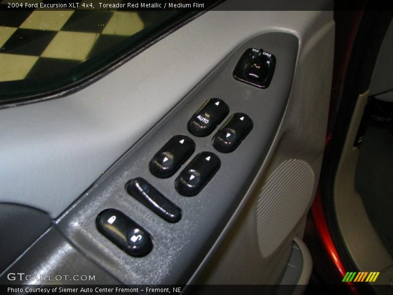 Toreador Red Metallic / Medium Flint 2004 Ford Excursion XLT 4x4