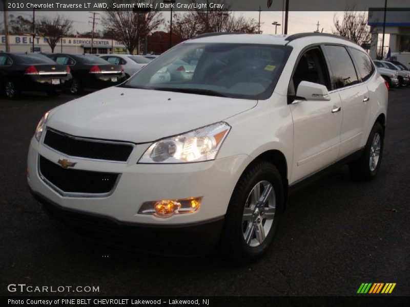 Summit White / Dark Gray/Light Gray 2010 Chevrolet Traverse LT AWD