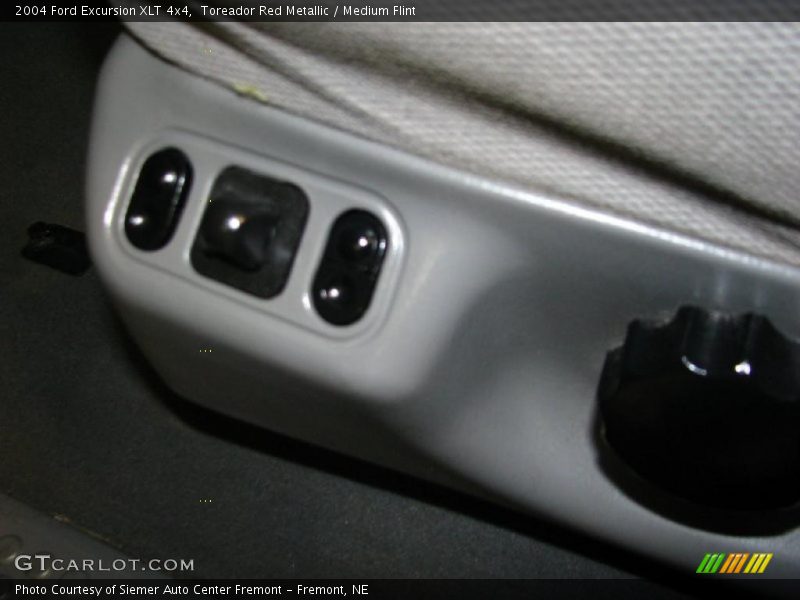 Toreador Red Metallic / Medium Flint 2004 Ford Excursion XLT 4x4