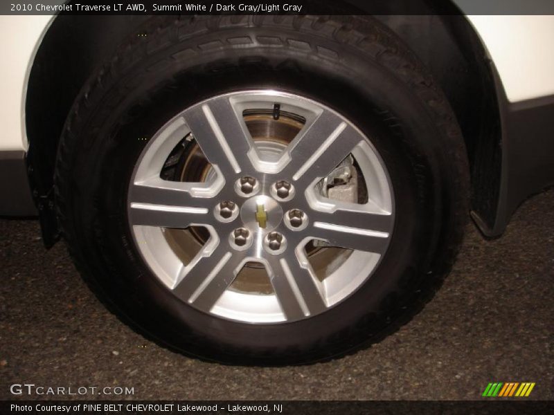 Summit White / Dark Gray/Light Gray 2010 Chevrolet Traverse LT AWD