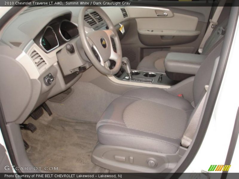 Summit White / Dark Gray/Light Gray 2010 Chevrolet Traverse LT AWD