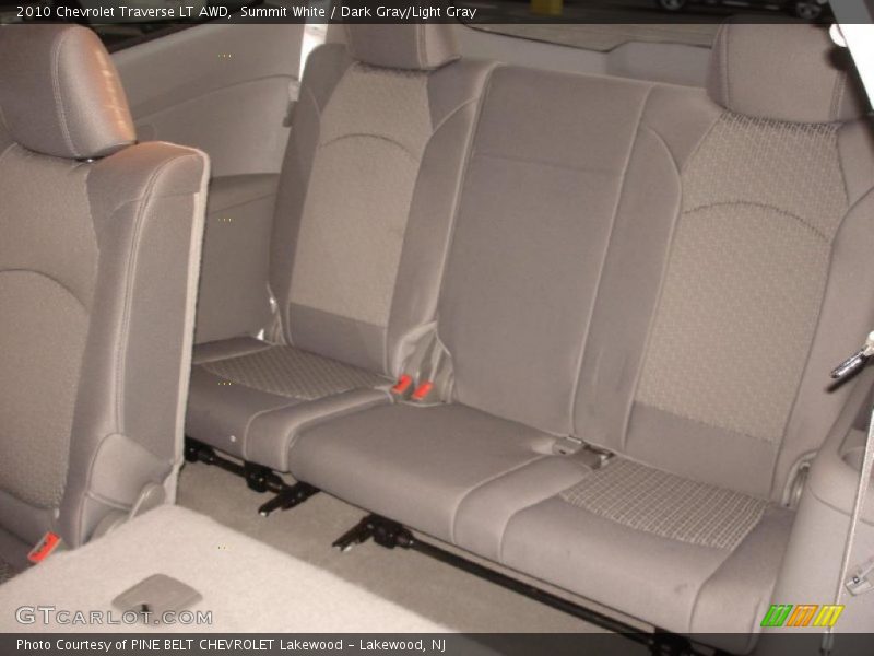 Summit White / Dark Gray/Light Gray 2010 Chevrolet Traverse LT AWD