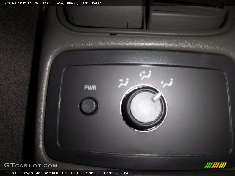 Black / Dark Pewter 2004 Chevrolet TrailBlazer LT 4x4