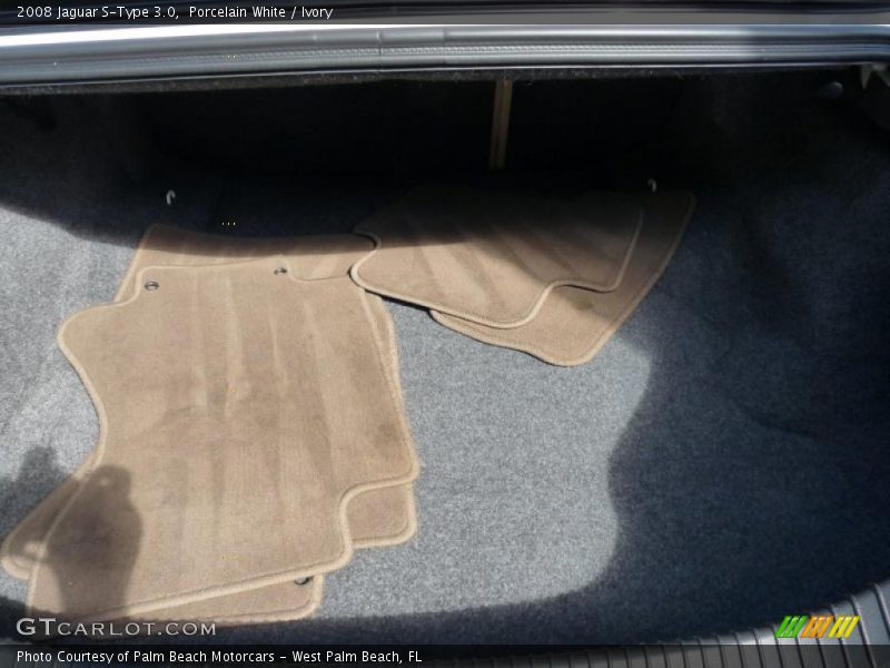 Porcelain White / Ivory 2008 Jaguar S-Type 3.0