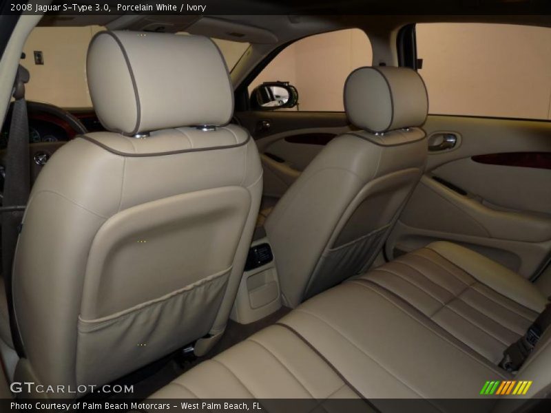 Porcelain White / Ivory 2008 Jaguar S-Type 3.0