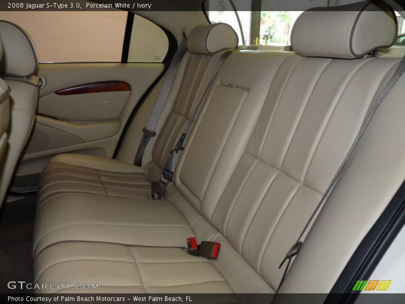 Porcelain White / Ivory 2008 Jaguar S-Type 3.0
