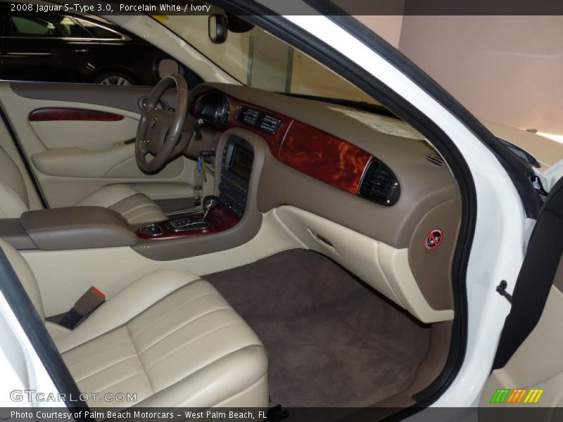 Porcelain White / Ivory 2008 Jaguar S-Type 3.0