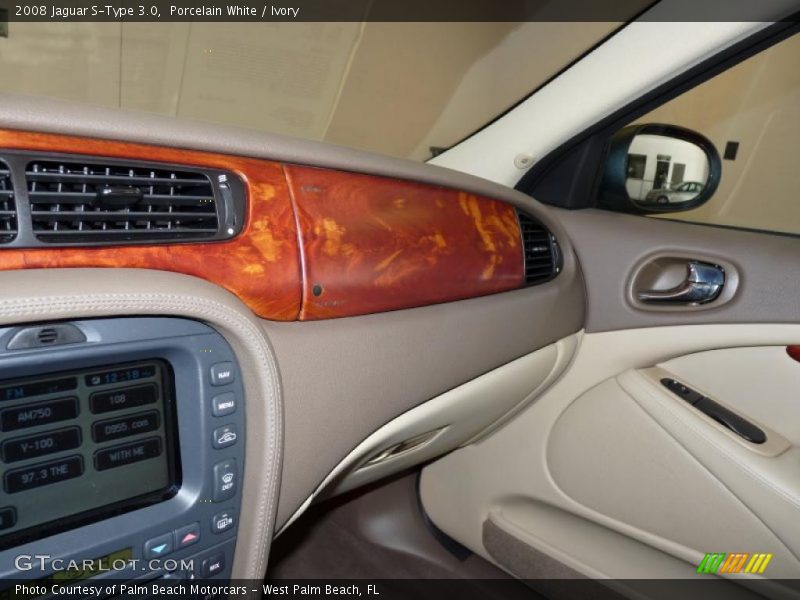 Porcelain White / Ivory 2008 Jaguar S-Type 3.0