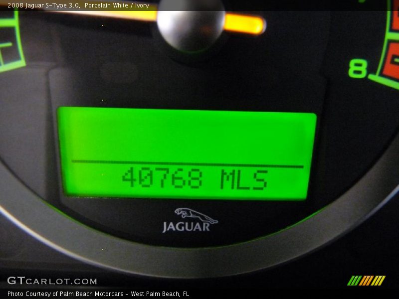 Porcelain White / Ivory 2008 Jaguar S-Type 3.0