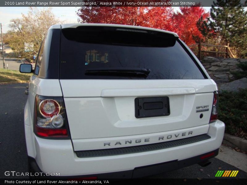 Alaska White / Ivory-Ocean Alcantara/Ocean Stitching 2010 Land Rover Range Rover Sport Supercharged
