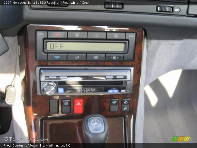 Polar White / Grey 1997 Mercedes-Benz SL 320 Roadster