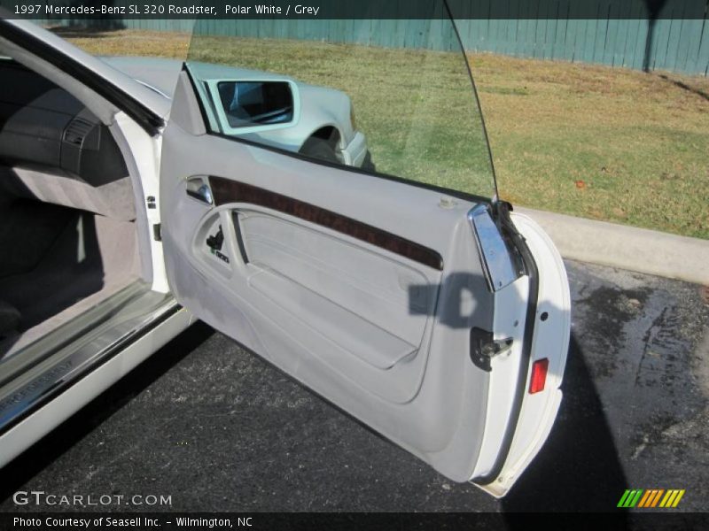 Polar White / Grey 1997 Mercedes-Benz SL 320 Roadster