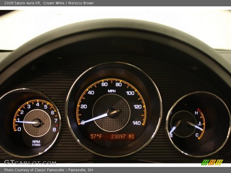 Cream White / Morocco Brown 2008 Saturn Aura XR