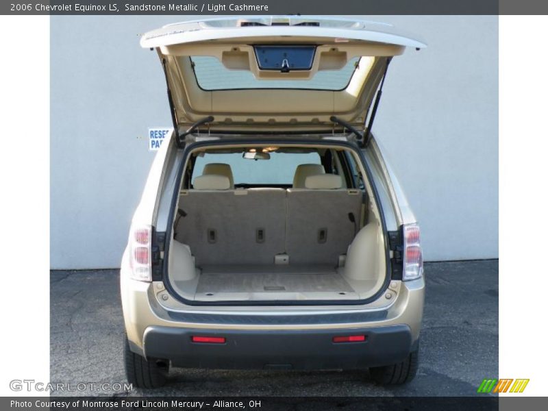 Sandstone Metallic / Light Cashmere 2006 Chevrolet Equinox LS