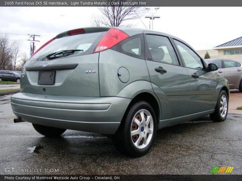 Light Tundra Metallic / Dark Flint/Light Flint 2005 Ford Focus ZX5 SE Hatchback