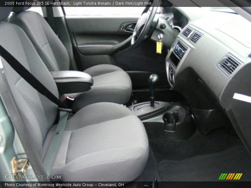  2005 Focus ZX5 SE Hatchback Dark Flint/Light Flint Interior