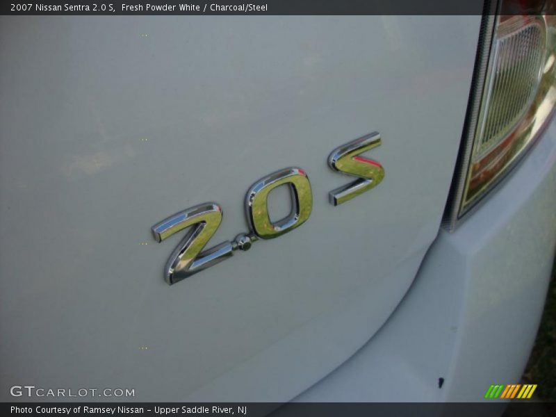Fresh Powder White / Charcoal/Steel 2007 Nissan Sentra 2.0 S