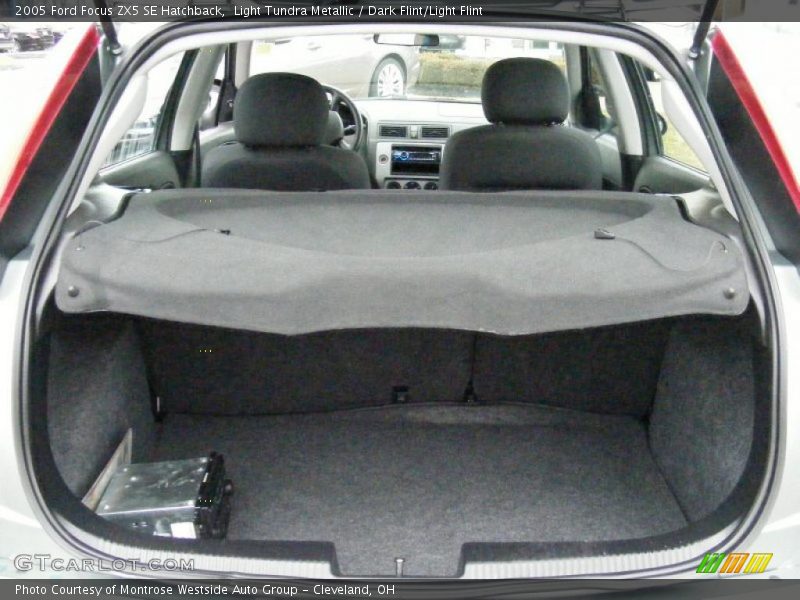  2005 Focus ZX5 SE Hatchback Trunk