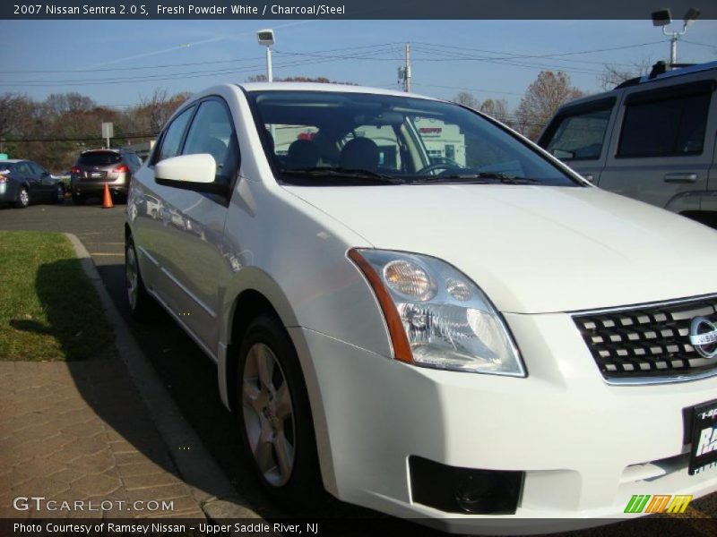 Fresh Powder White / Charcoal/Steel 2007 Nissan Sentra 2.0 S