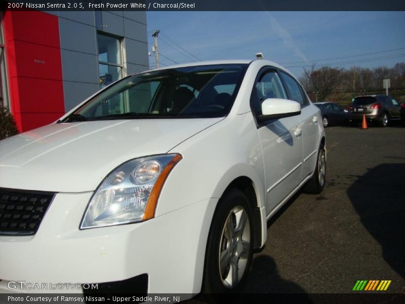 Fresh Powder White / Charcoal/Steel 2007 Nissan Sentra 2.0 S