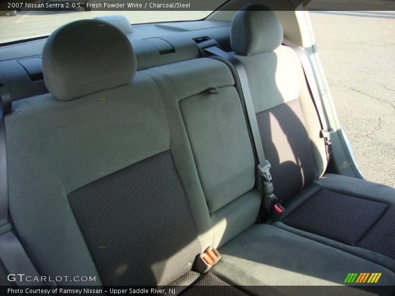 Fresh Powder White / Charcoal/Steel 2007 Nissan Sentra 2.0 S
