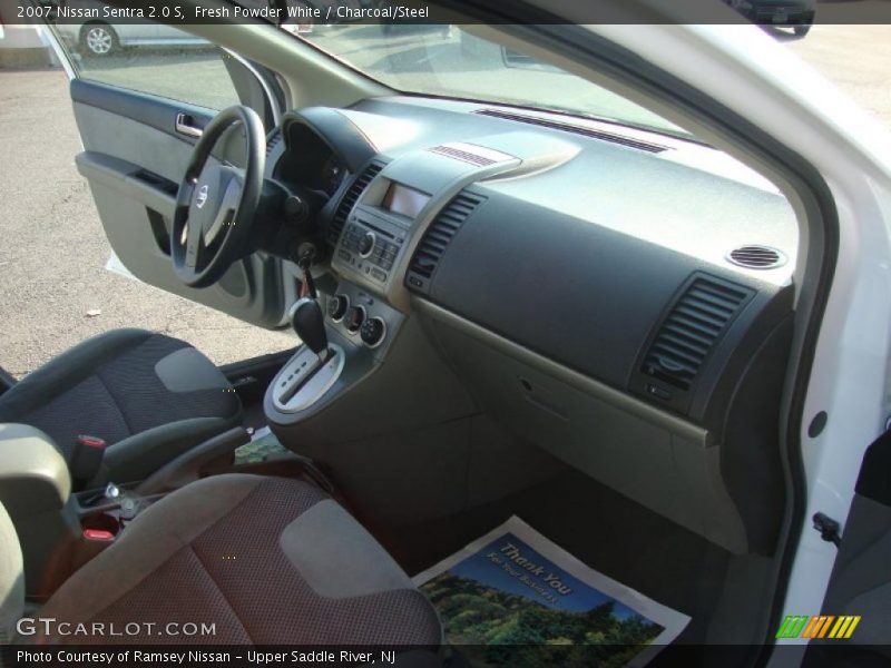 Fresh Powder White / Charcoal/Steel 2007 Nissan Sentra 2.0 S