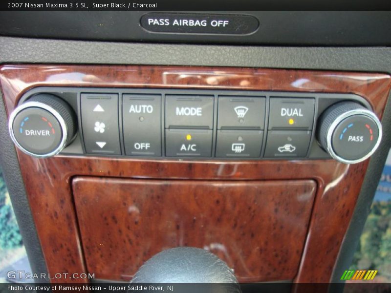 Super Black / Charcoal 2007 Nissan Maxima 3.5 SL