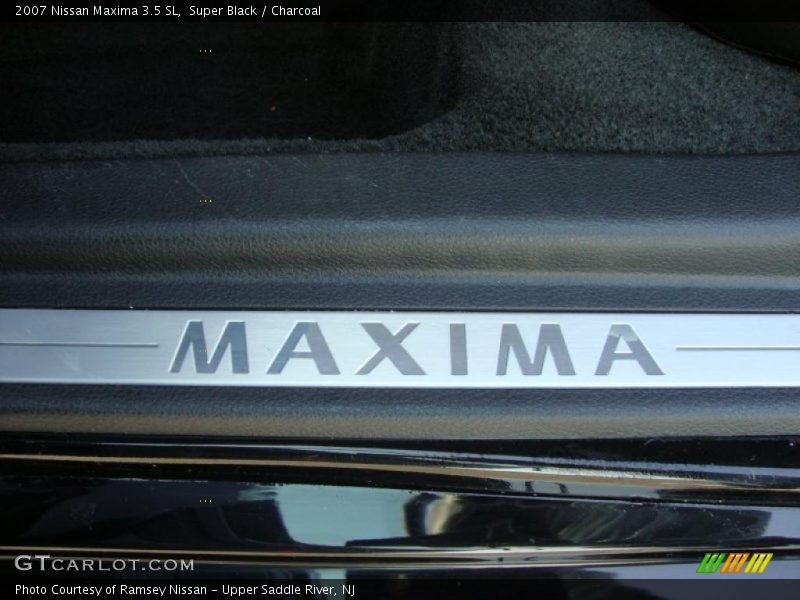 Super Black / Charcoal 2007 Nissan Maxima 3.5 SL