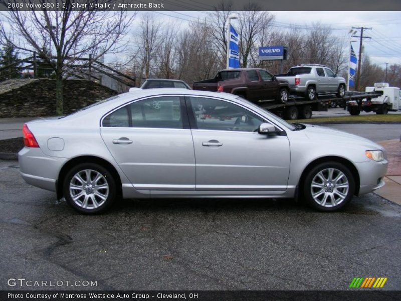 Silver Metallic / Anthracite Black 2009 Volvo S80 3.2