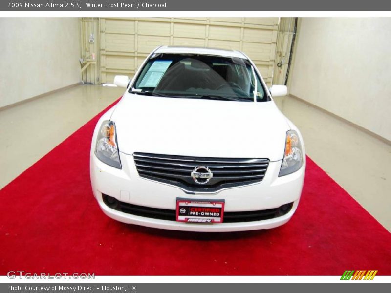 Winter Frost Pearl / Charcoal 2009 Nissan Altima 2.5 S
