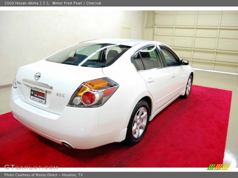 Winter Frost Pearl / Charcoal 2009 Nissan Altima 2.5 S