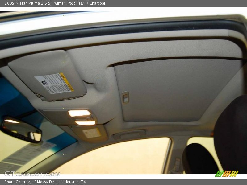 Winter Frost Pearl / Charcoal 2009 Nissan Altima 2.5 S