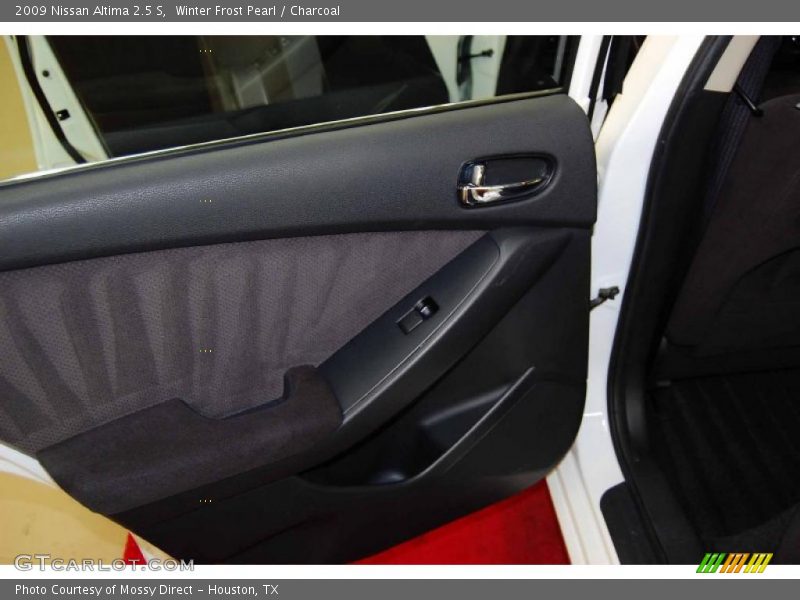 Winter Frost Pearl / Charcoal 2009 Nissan Altima 2.5 S