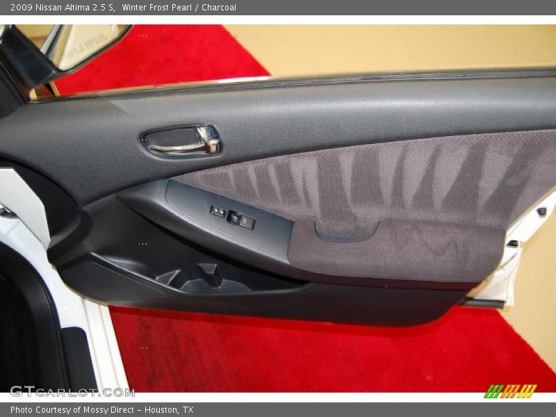Winter Frost Pearl / Charcoal 2009 Nissan Altima 2.5 S