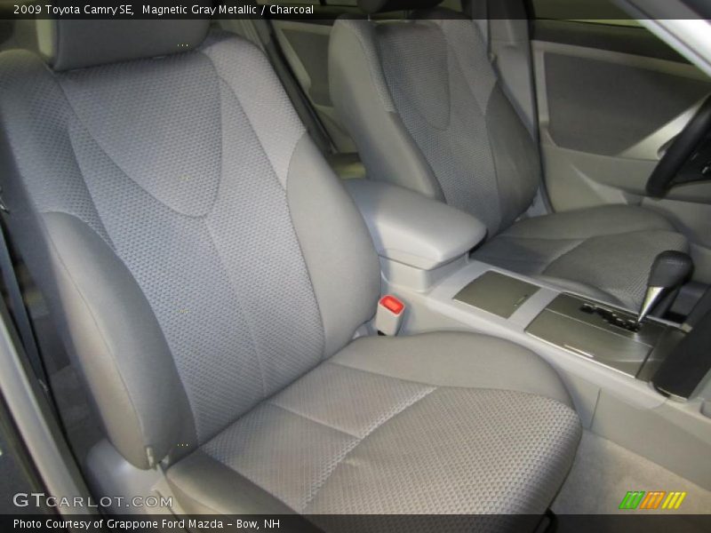 Magnetic Gray Metallic / Charcoal 2009 Toyota Camry SE