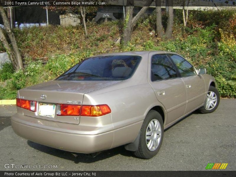 Cashmere Beige Metallic / Oak 2001 Toyota Camry LE V6