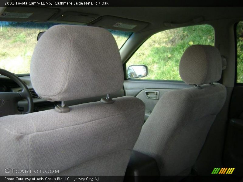 Cashmere Beige Metallic / Oak 2001 Toyota Camry LE V6