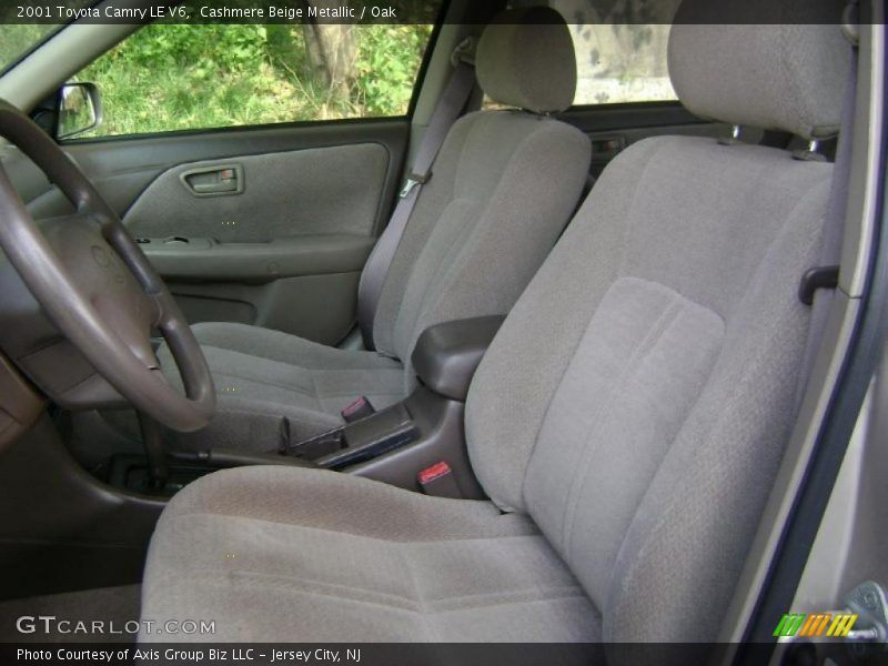 Cashmere Beige Metallic / Oak 2001 Toyota Camry LE V6