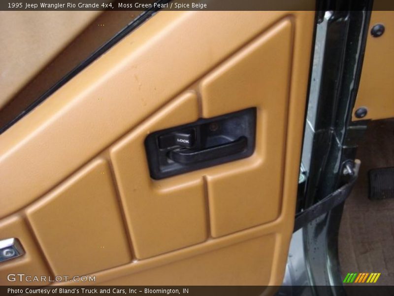 Moss Green Pearl / Spice Beige 1995 Jeep Wrangler Rio Grande 4x4