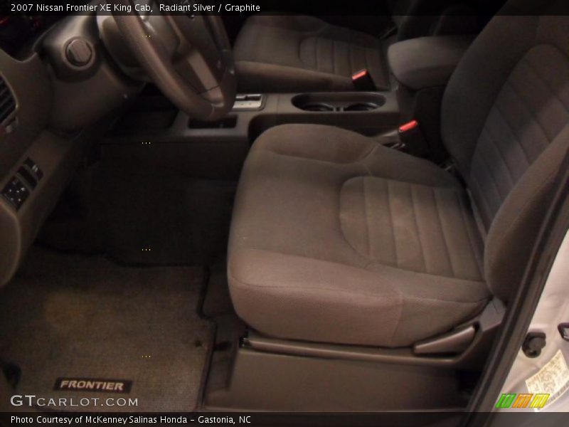 Radiant Silver / Graphite 2007 Nissan Frontier XE King Cab