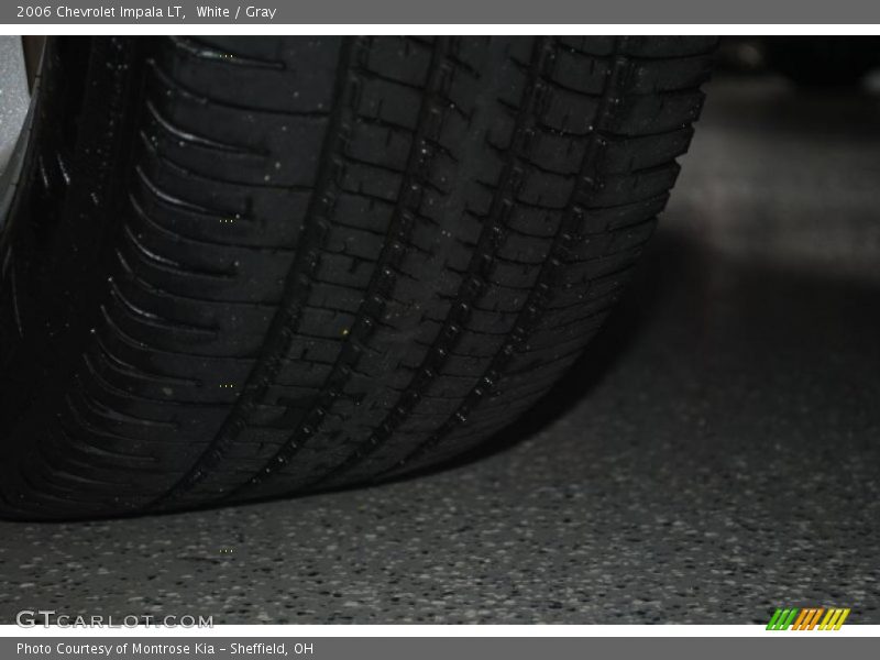 White / Gray 2006 Chevrolet Impala LT