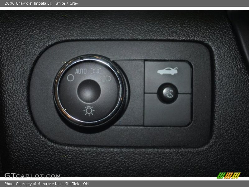 White / Gray 2006 Chevrolet Impala LT
