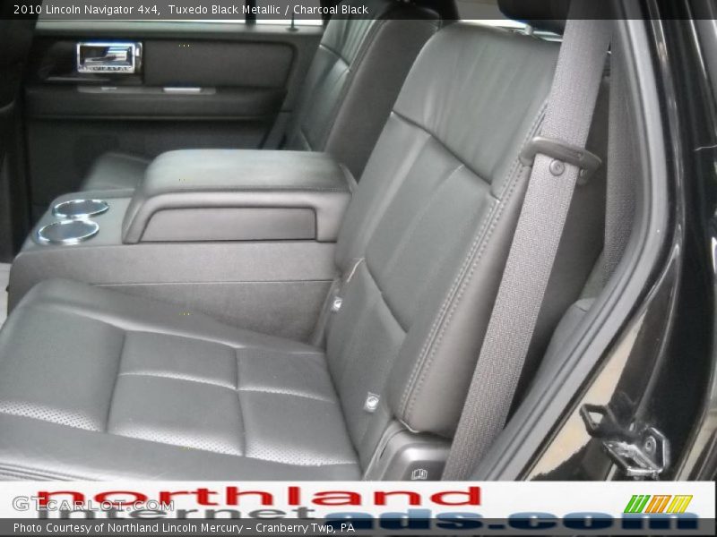 Tuxedo Black Metallic / Charcoal Black 2010 Lincoln Navigator 4x4