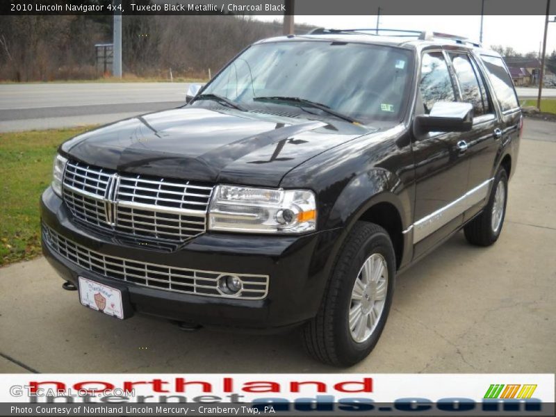 Tuxedo Black Metallic / Charcoal Black 2010 Lincoln Navigator 4x4